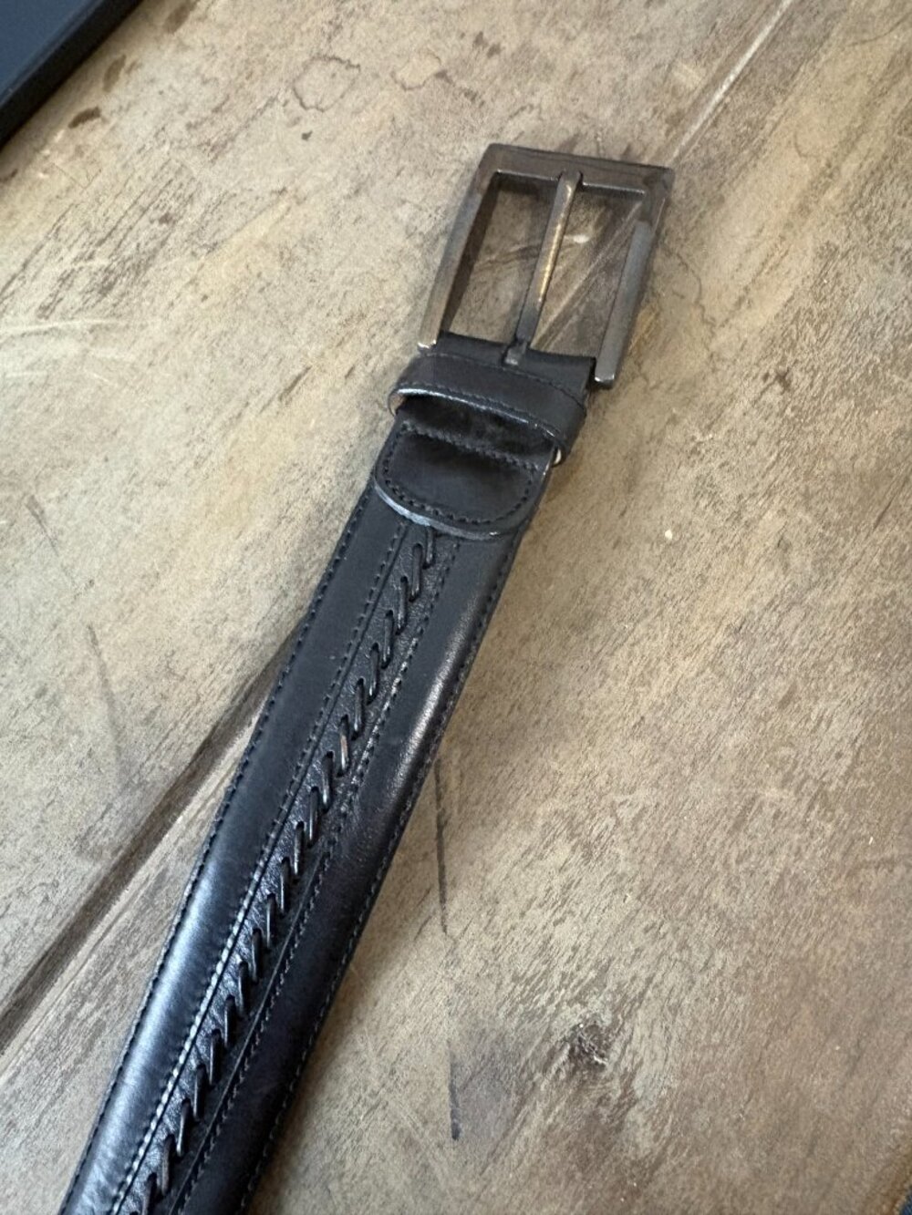 MEZLAN Black Leather Belt W/ Dark Buckle Mens Size M 45 in long.